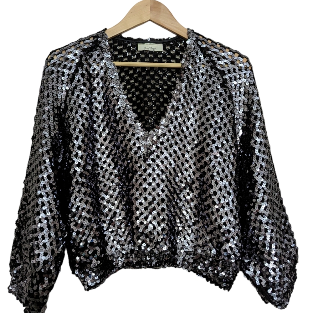 Vintage Sequin 70's THREE‎ FLAGGS Cropped Pullover V-Neck Top M-L Black …